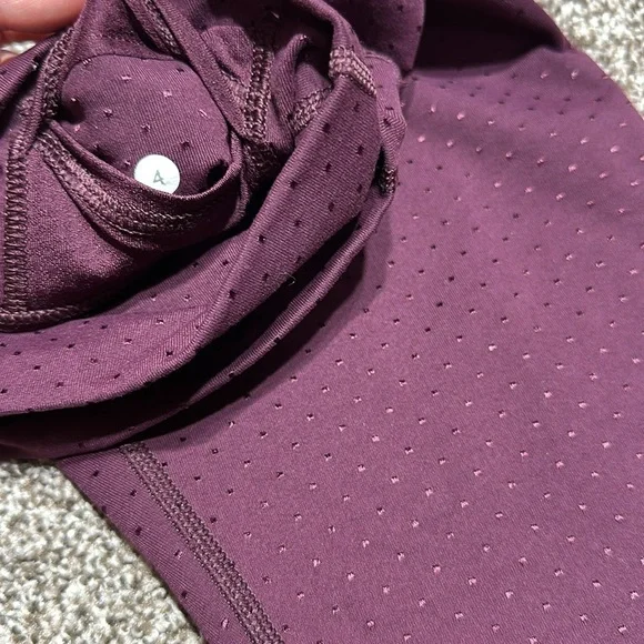 Lululemon capri crop leggings size 4 maroon deep purple cross waist polka dot - Picture 5 of 8